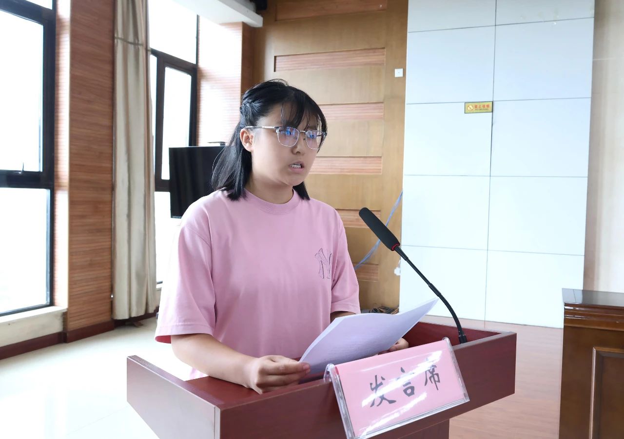 08af9048882a43935442d93063708035.jpg 08af9048882a43935442d93063708035.jpg